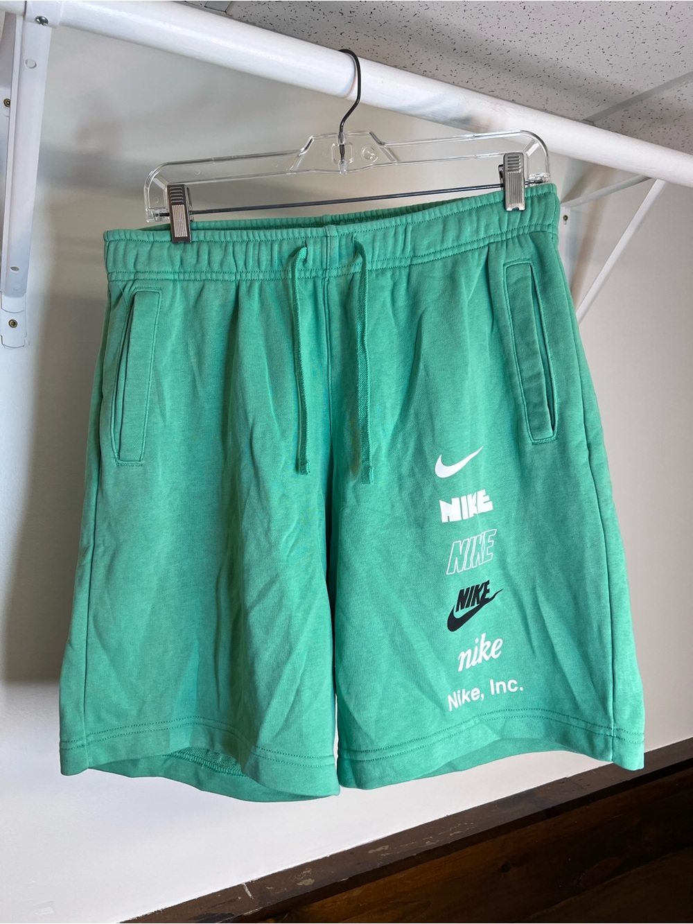 Nike Men's Green Logo-Stack Fleece Shorts- M